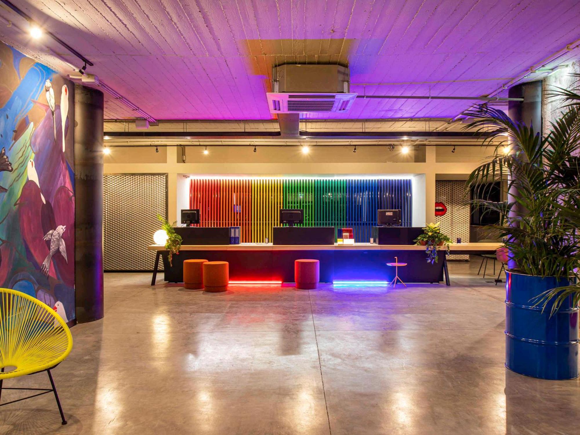 Ibis Styles Aurelia Hotel 4*